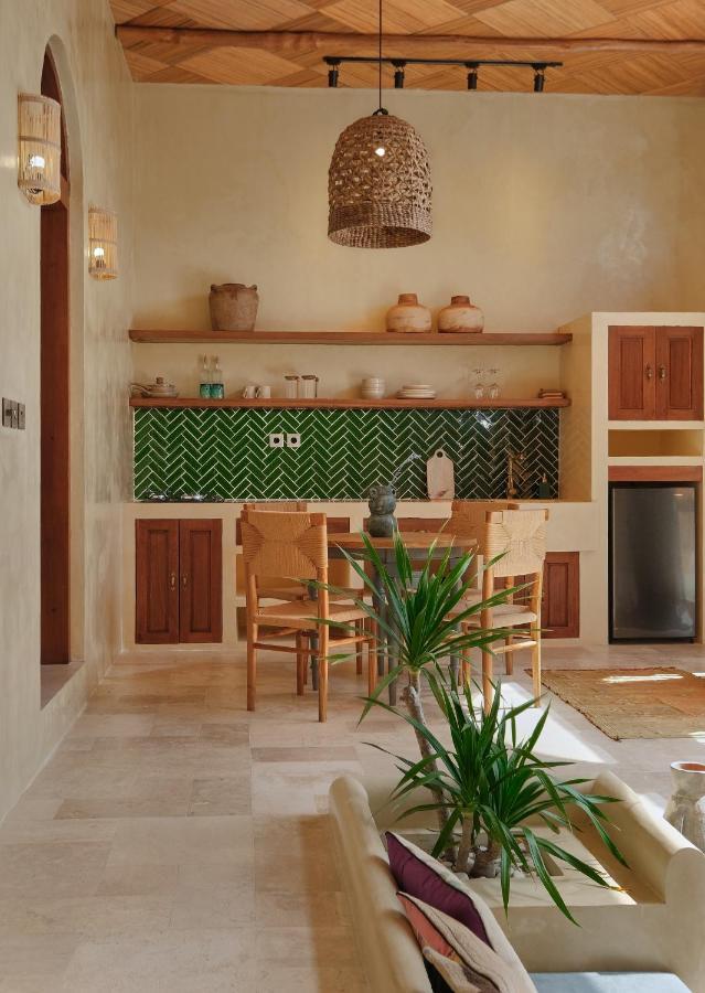 Lina Boutique Villas And Spa Kuta  外观 照片